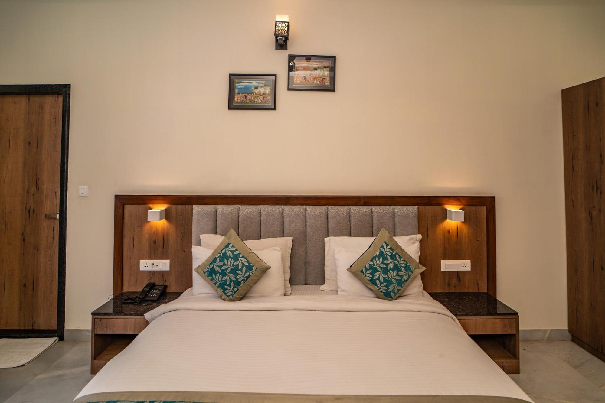 Rabbit Ratnam -By Udaipur Hotels Exterior photo